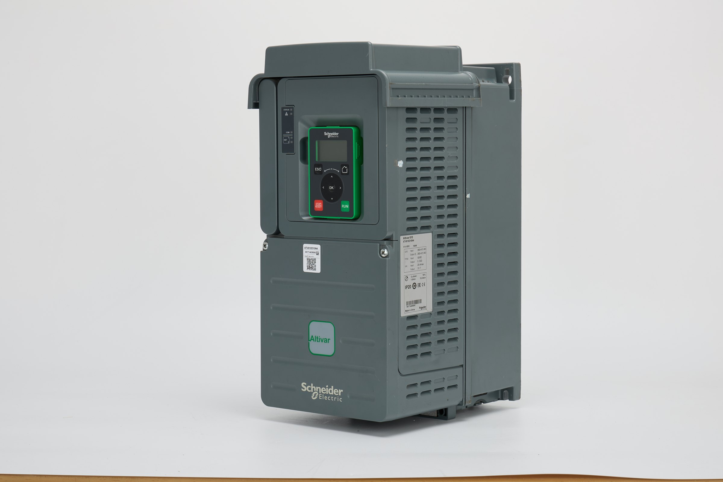 Schneider Electric ATV610D15N4